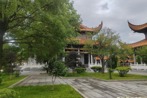 阴阳风水故事背后的深层次哲理与启示